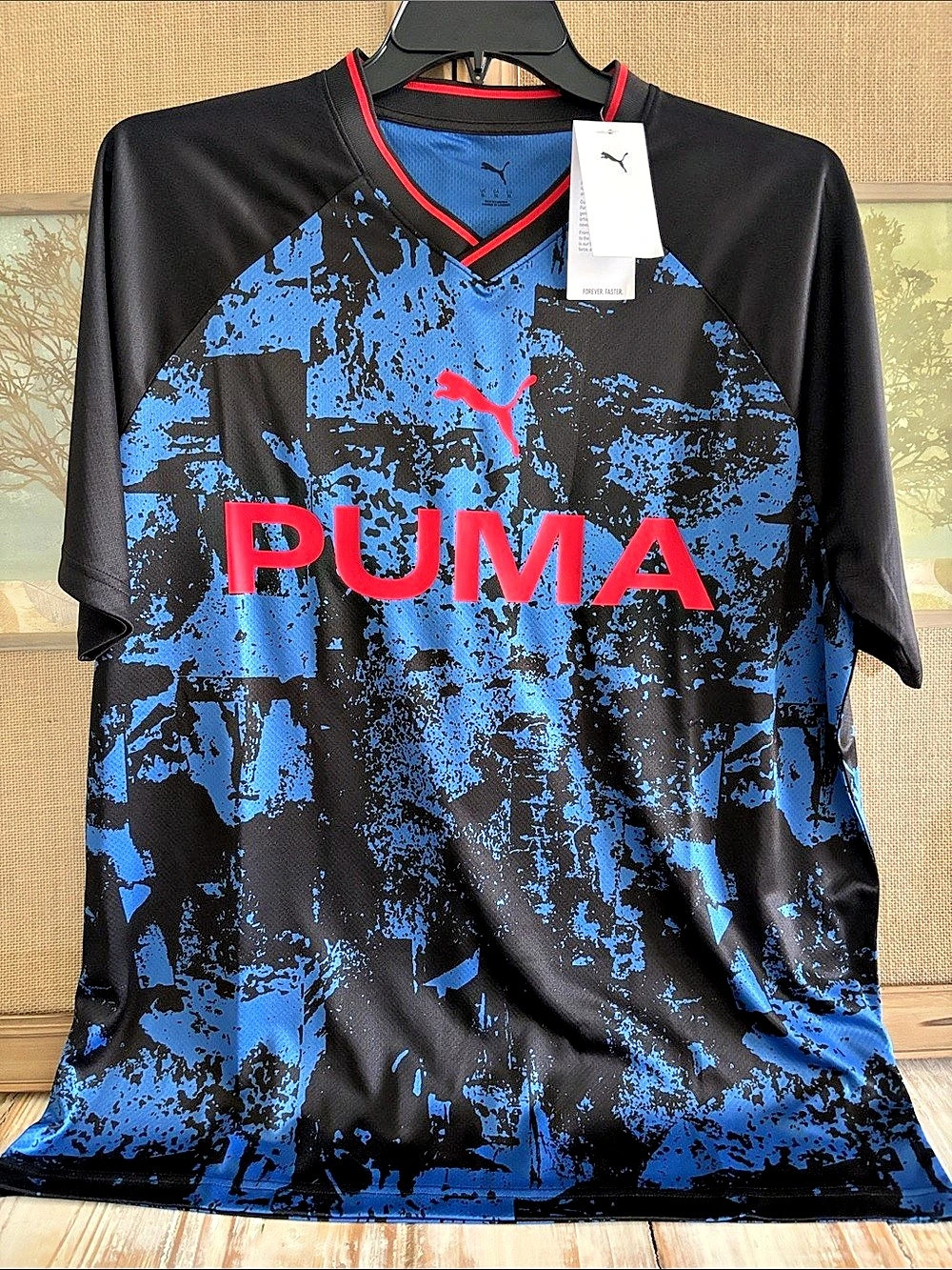 PUMA Men's Abstract Graphic Soccer Jersey in Black & Blue